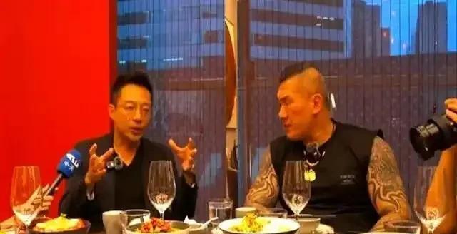 汪小菲请网红＂馆长＂吃饭火了！45万人围观夸大气台湾网红“馆长”来大陆，汪小菲