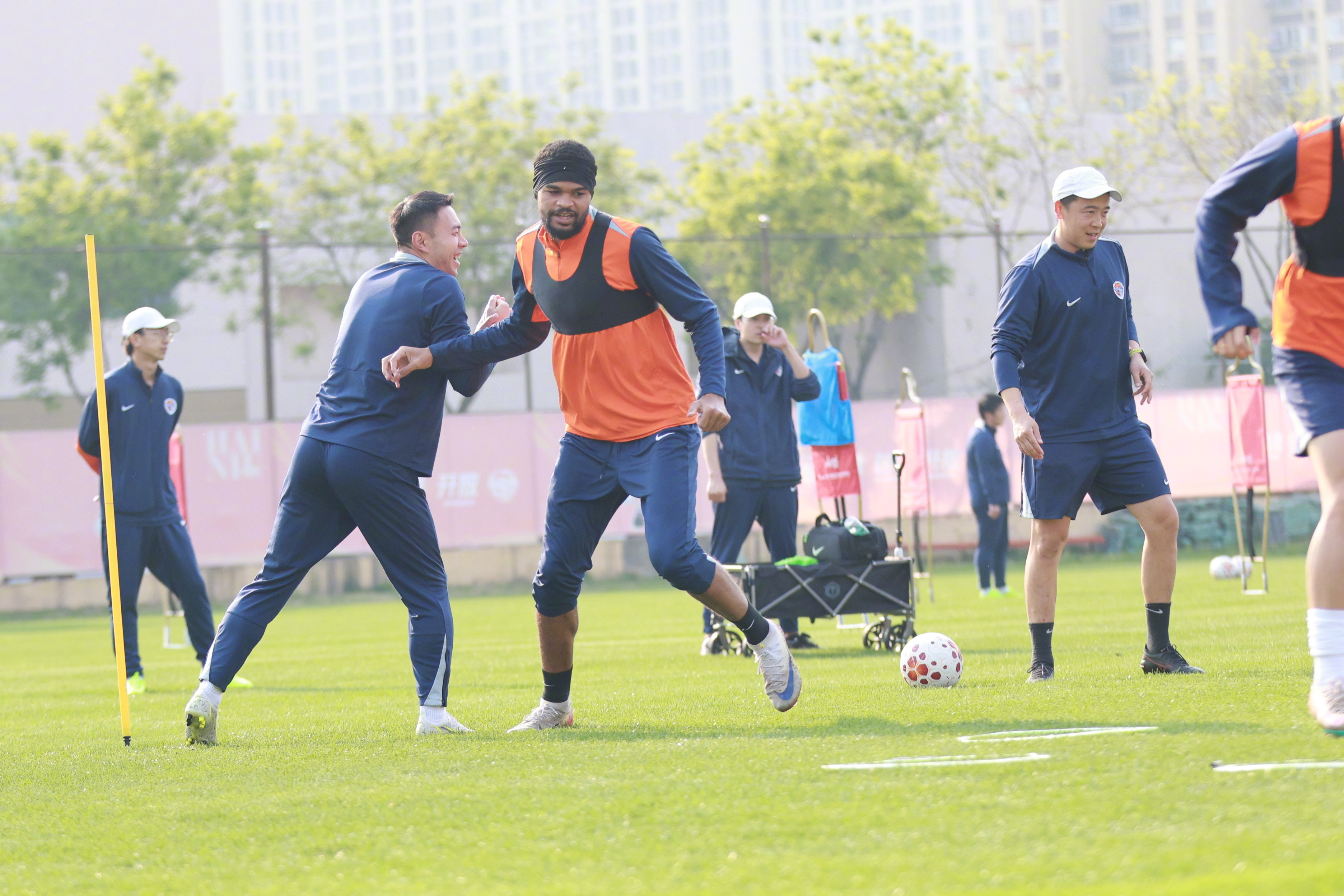 📷⚽️节前九宫格，好久不见！青岛海牛为青岛而战海牛|腾跞2026中超