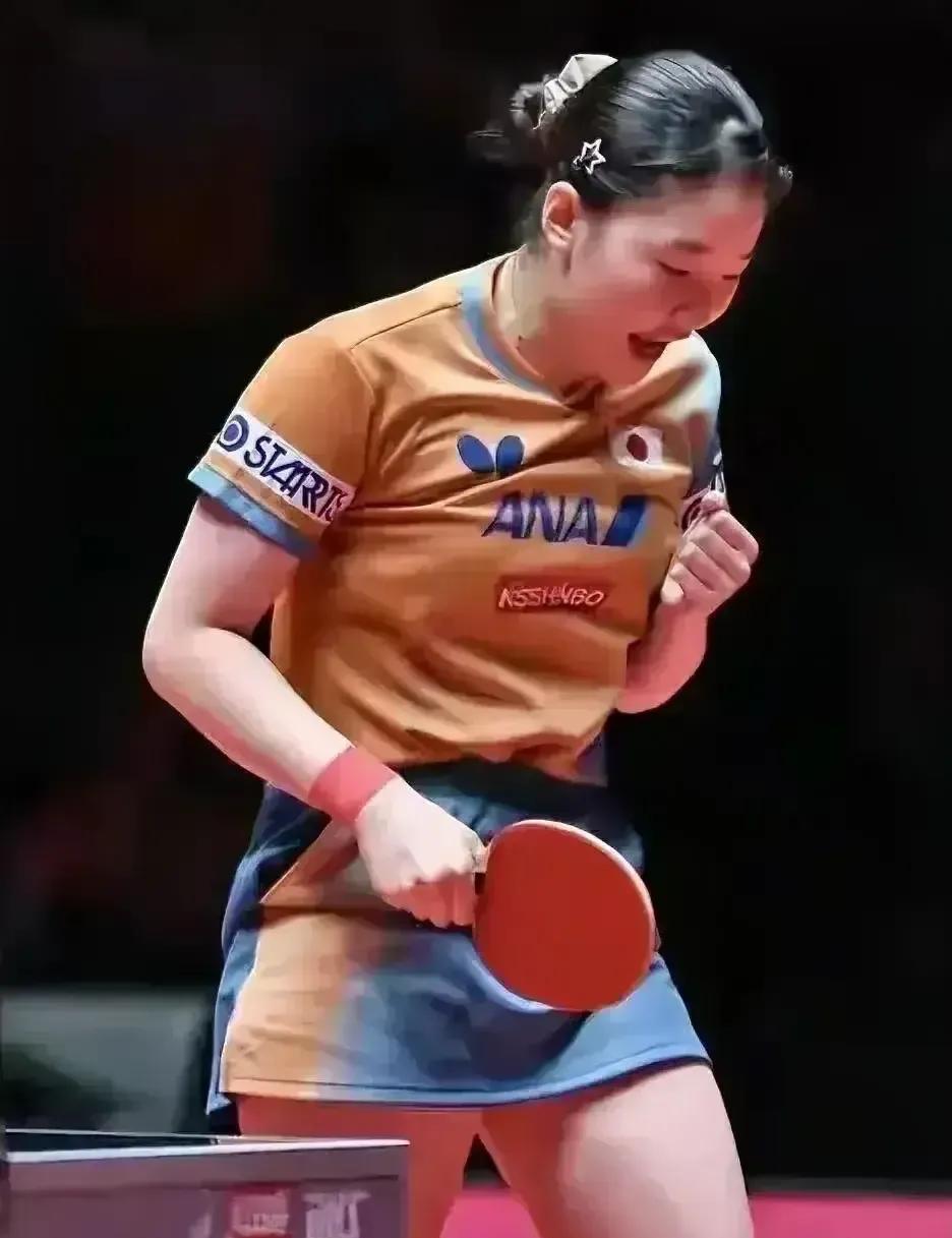 张本美和快崩溃了，本来以为孙颖莎、王曼昱等主力队员没参赛，她应该轻松夺得冠军，没