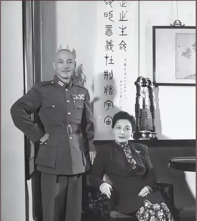 1949年，蒋介石下野前布下一个狠局，胡琏在江西3个月拉起15万大军，只差一步，