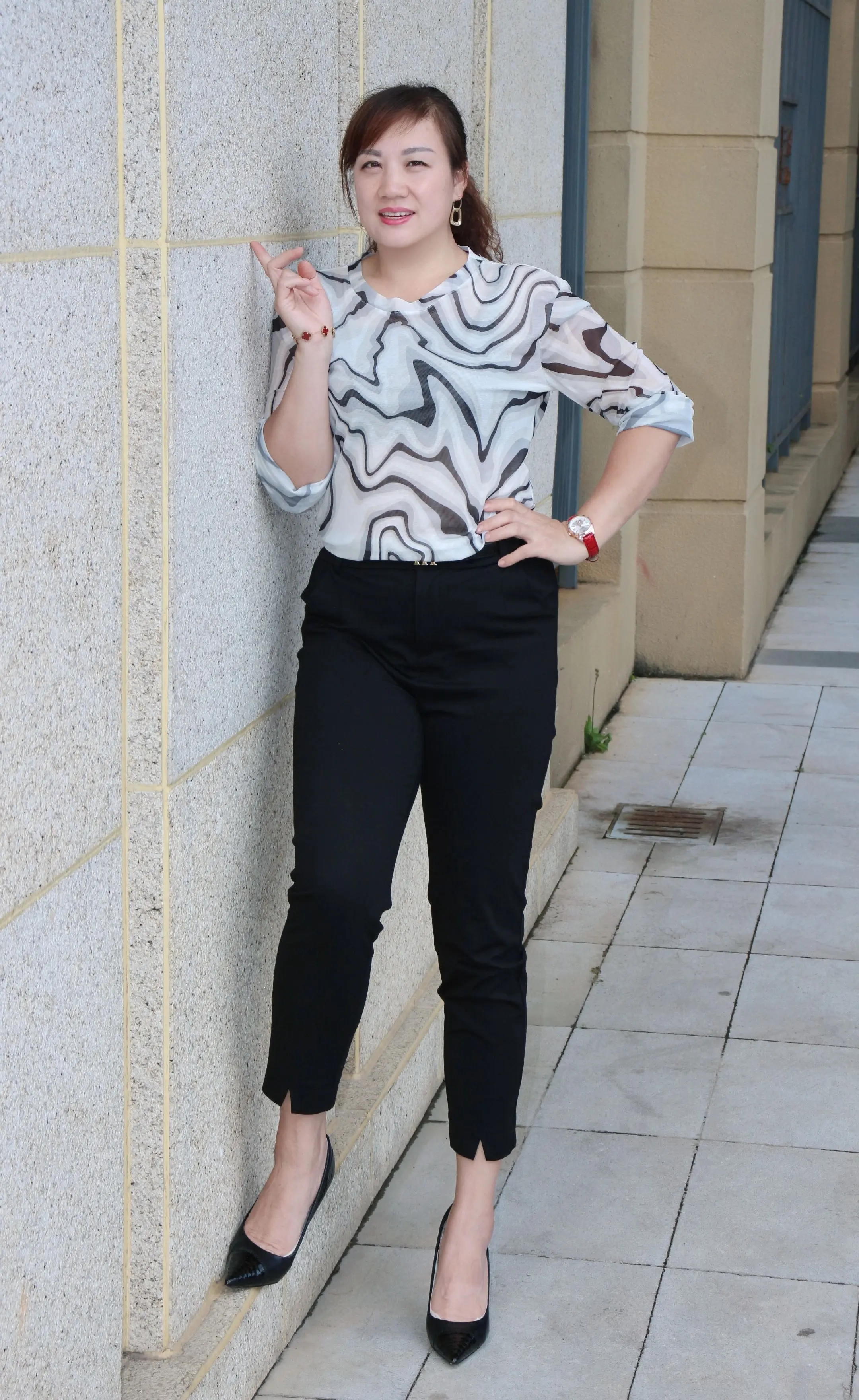 穿搭分享 街拍穿搭 微喇裤