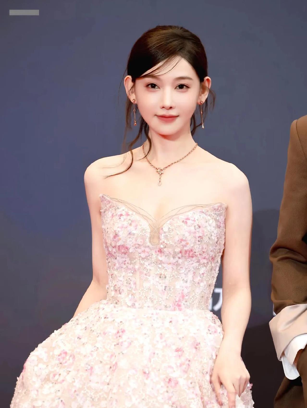 李沐宸不红是有原因的看了无限越班才知道李沐宸眼光短浅又身不由己当导师问李沐
