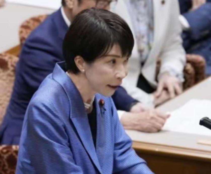 高市早苗面目狰狞！显然是被入绝境！高市早苗这次压力不小。四个在野党联手逼