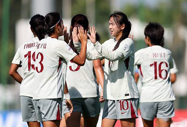 U17女足世界杯感觉这一批U17中国女足队员的基本功都不错。周欣怡世界波破门。