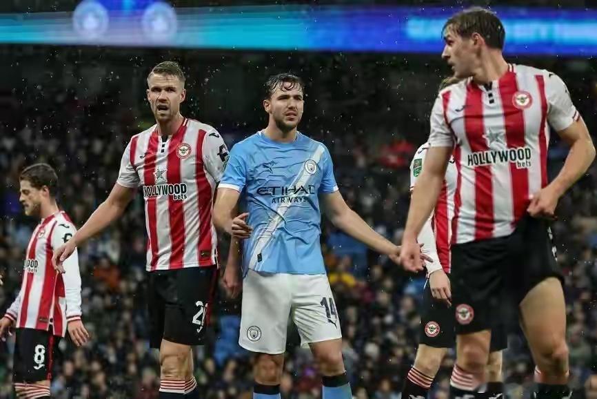 瓜帅点石成金！两大新人稳坐曼城主力6连胜全勤首发曼城近期豪取各项赛事6连胜，强