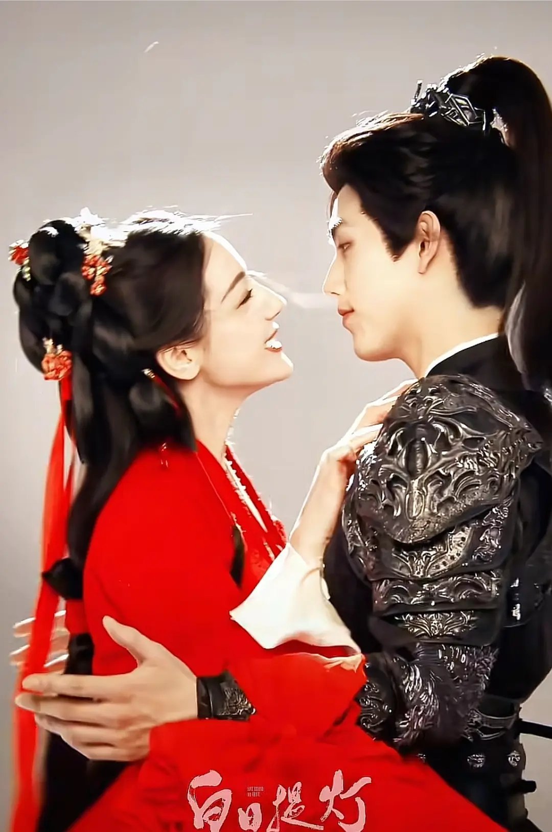 陈飞宇没睡醒就上班了？和迪丽热巴合作也是这么勉强的表情吗