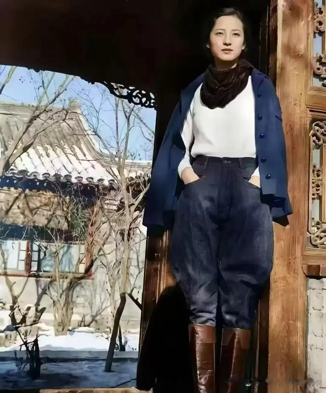 看了林徽因这张照片，突然就理解以冰心为代表的优秀女性为何讨厌她了。1935