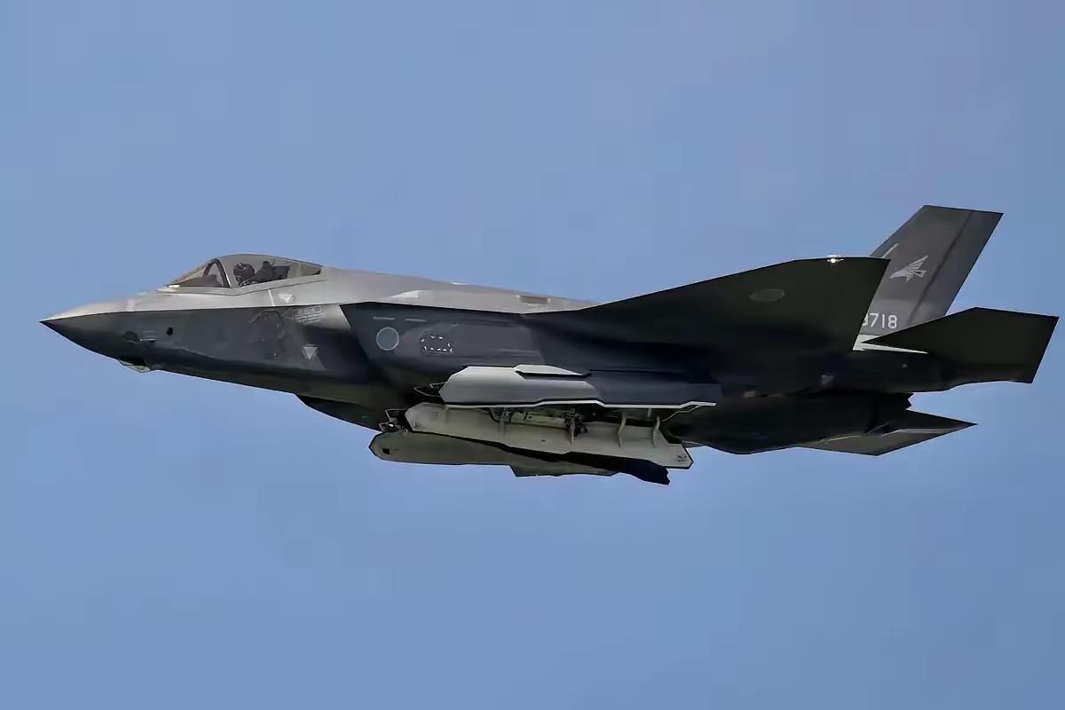 美军一架F-35A隐形战机在东海空域执行任务时突然发生意外！被称作全世界最顶尖的