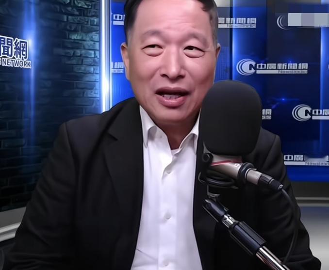 台湾地区张延廷将军在新闻节目上说，为什么民进党不敢搞“台独”公投，喊了已经几十年