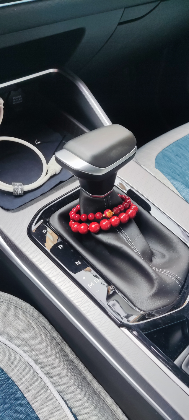 质保期或大保养还是4儿子店个人认为4儿子店无论是设备还是专业性都是比较好的，尤