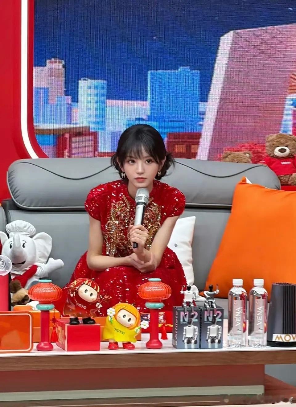 这才是我们熟悉的田曦薇吧好萌好萌