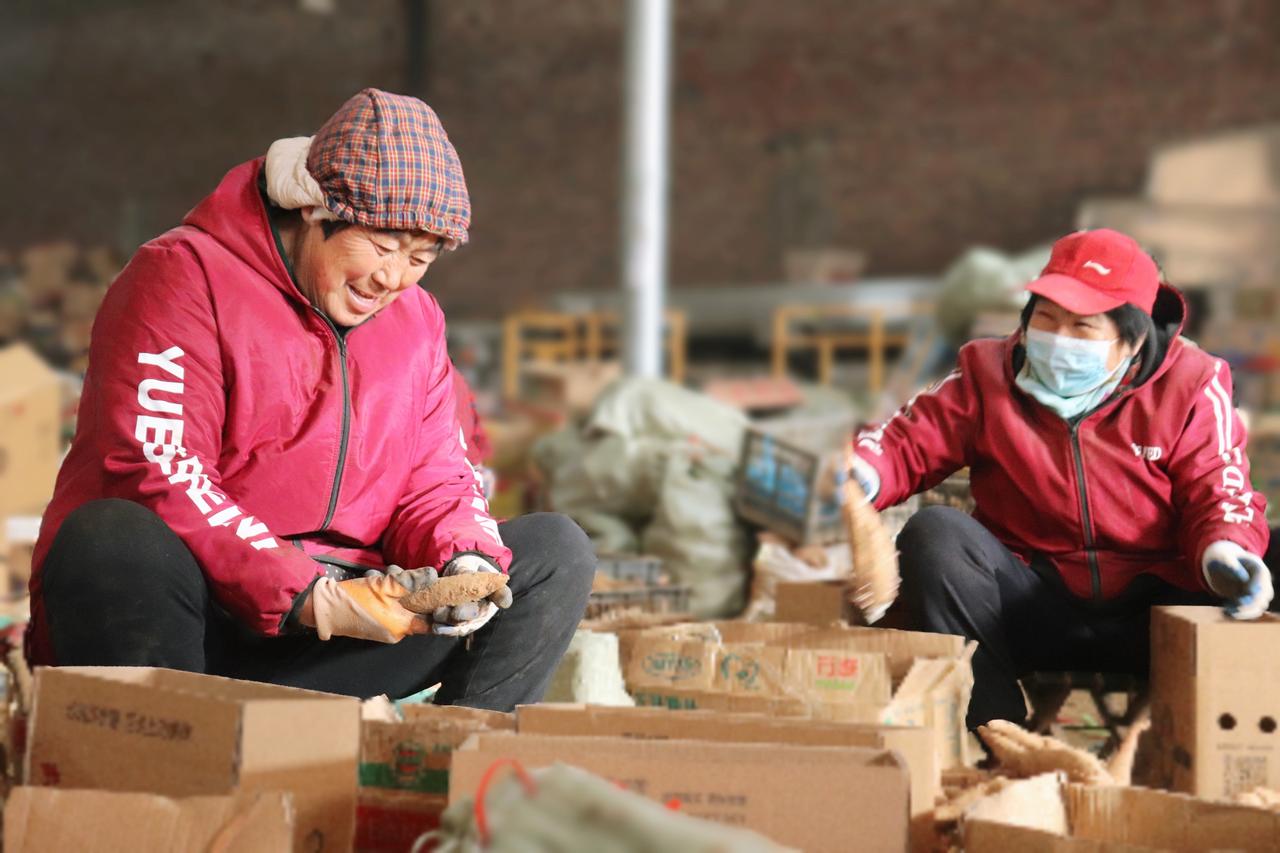 为什么很多中小老板都非常感激电商？聊到电商和实体的关系，不能只看大平台大数据