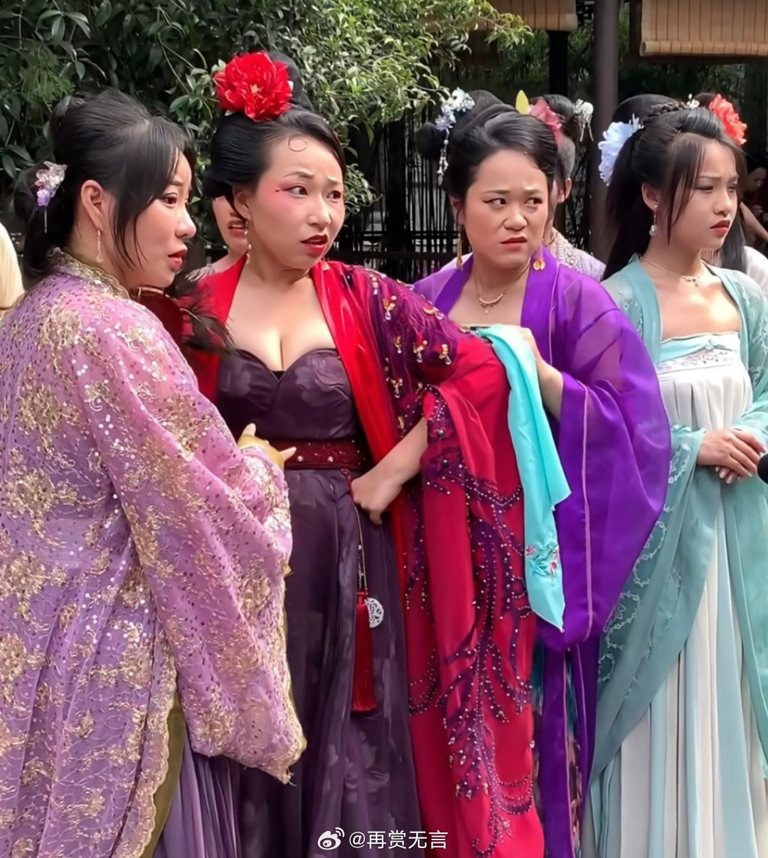 短剧演员演青楼女子，随便拎一个都是花魁级别的。