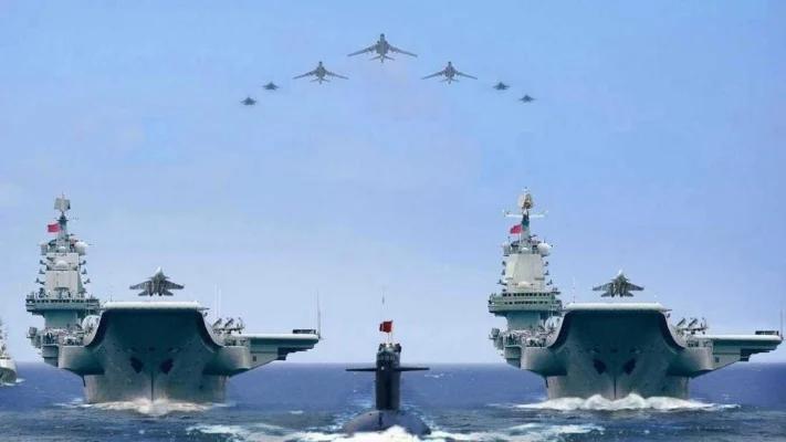 历史总是惊人相似：清朝试图和平统一台湾，郑经却得寸进尺要独立。清朝康熙继位后，他