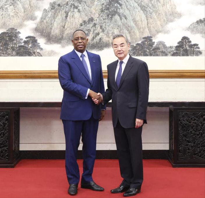 炸锅了！近一个月外交部官网连续官宣，国际政坛迎来罕见一幕！多位联合国下任秘书长候