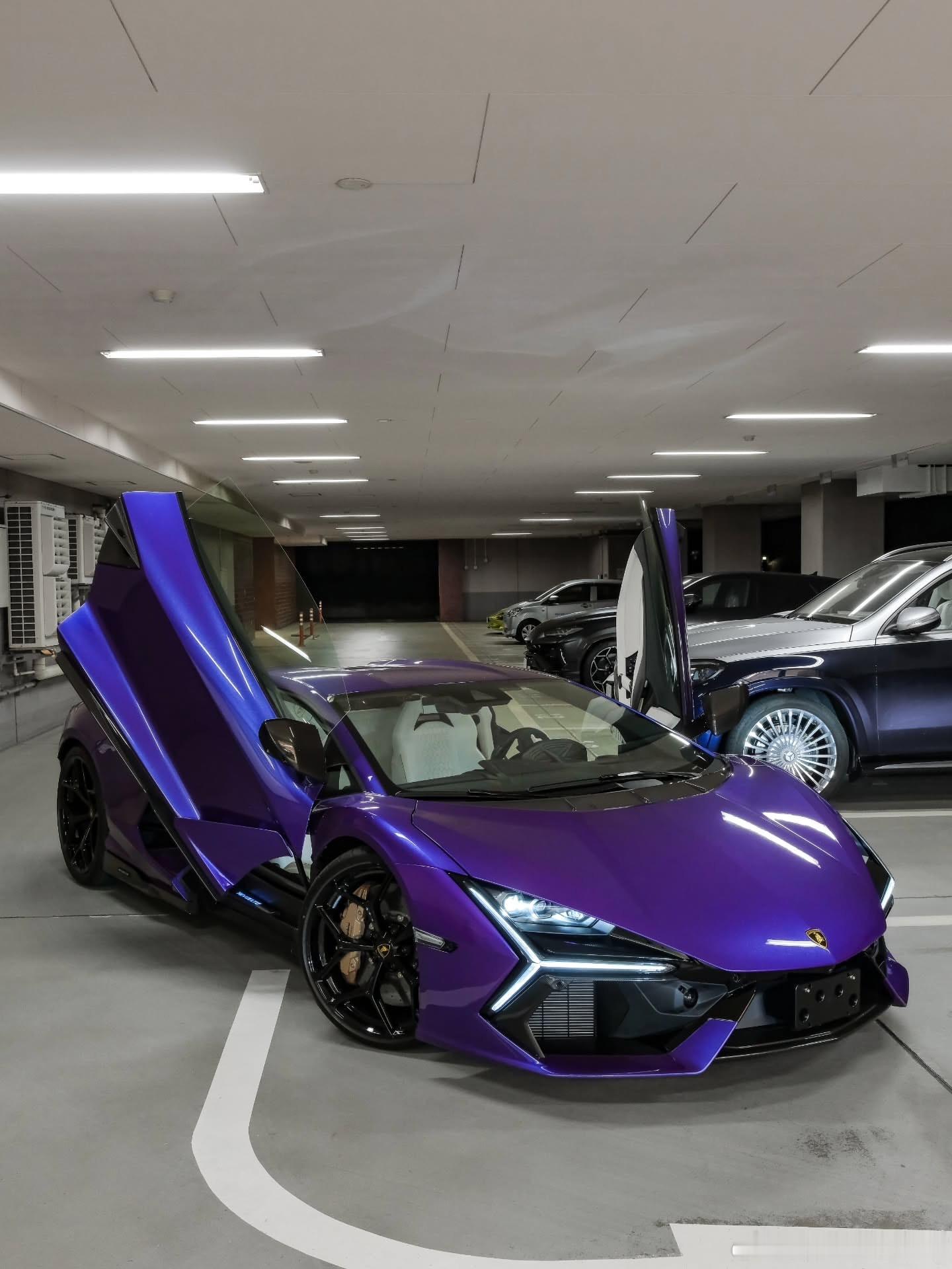 REVUELTO💜维奥拉·赫斯提亚REVUELTO♈️..兰博基尼revu