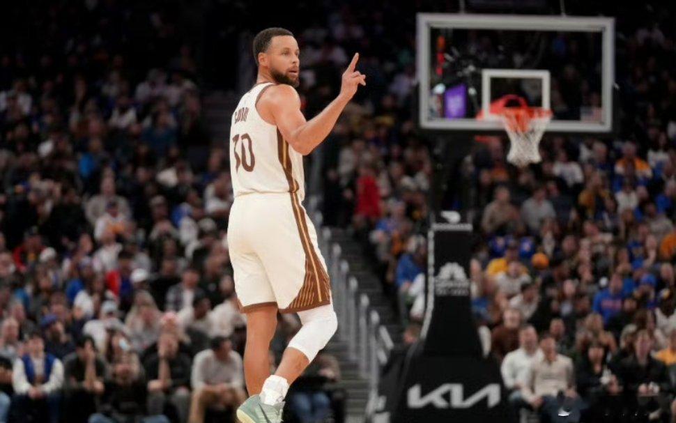 库里：我们有很多可以指出的问题但喜欢球队的韧性&这能争取机会湾区挖掘机勇士今