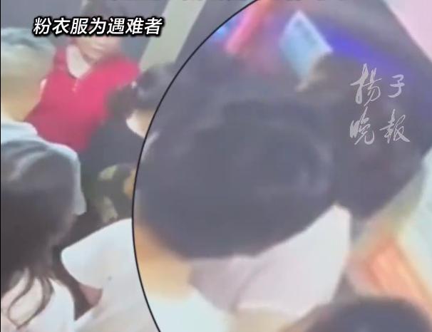 “悲剧还是发生了！”6月16日，湖南祁阳一49岁女子和女儿一同乘电梯回家，突然电