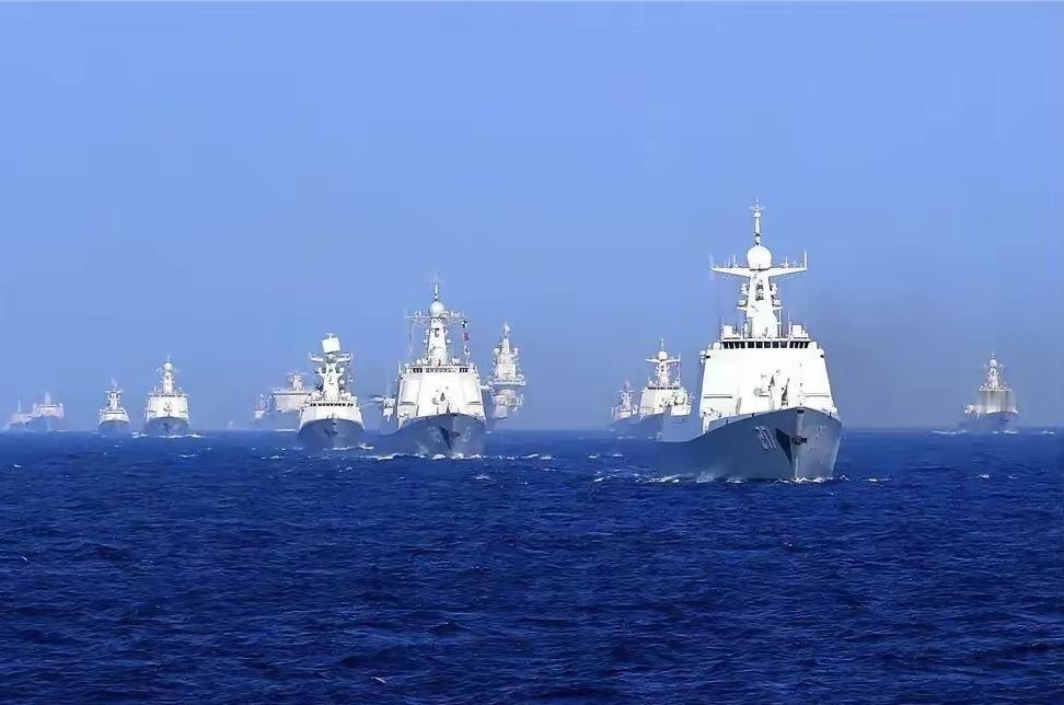 中国海军已启程，直奔亚丁湾、索马里海域护航4月17日，中国海军第48批护航编