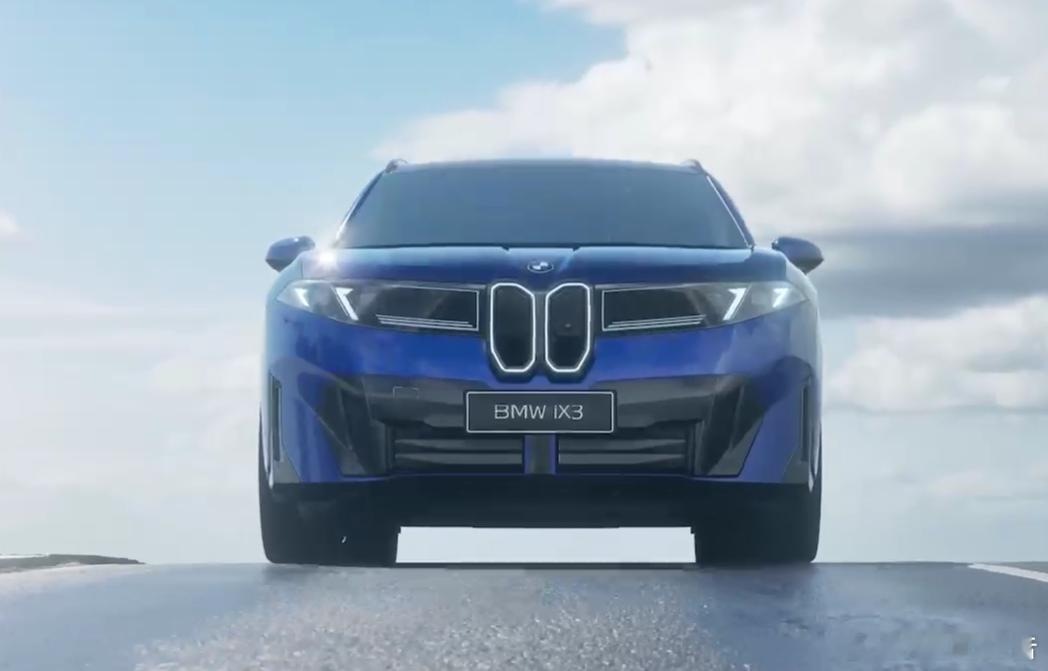 新世代BMWiX326.99万起8月21日，2026成都车展，新世代宝马iX