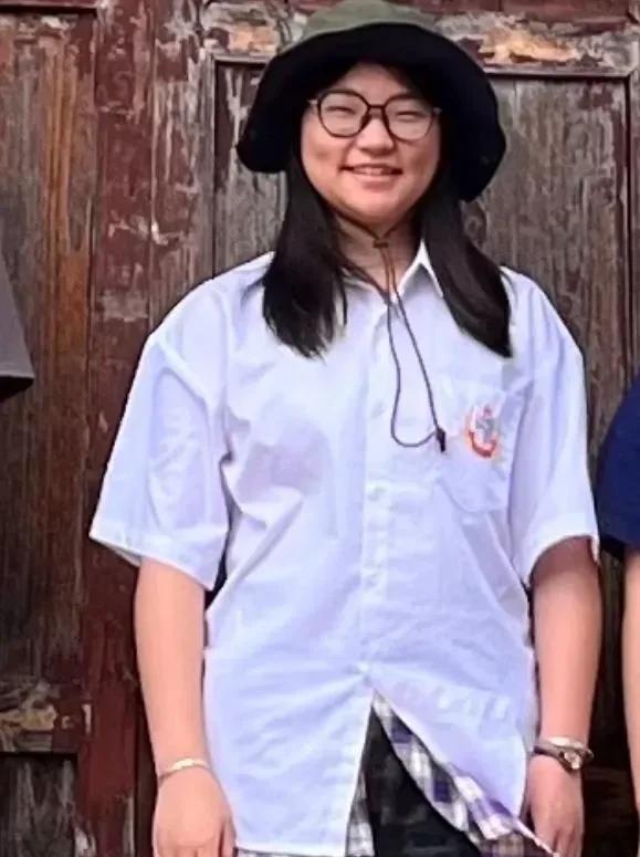 又一个花季女孩，香消玉殒。2025年7月6日，与青岛高校一位宿管人员因高