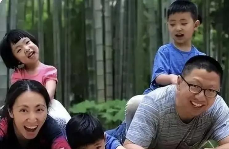 【清华学霸的“金手指”，凭什么事业家庭双开挂？】有些人的人生，仿佛开了“金手