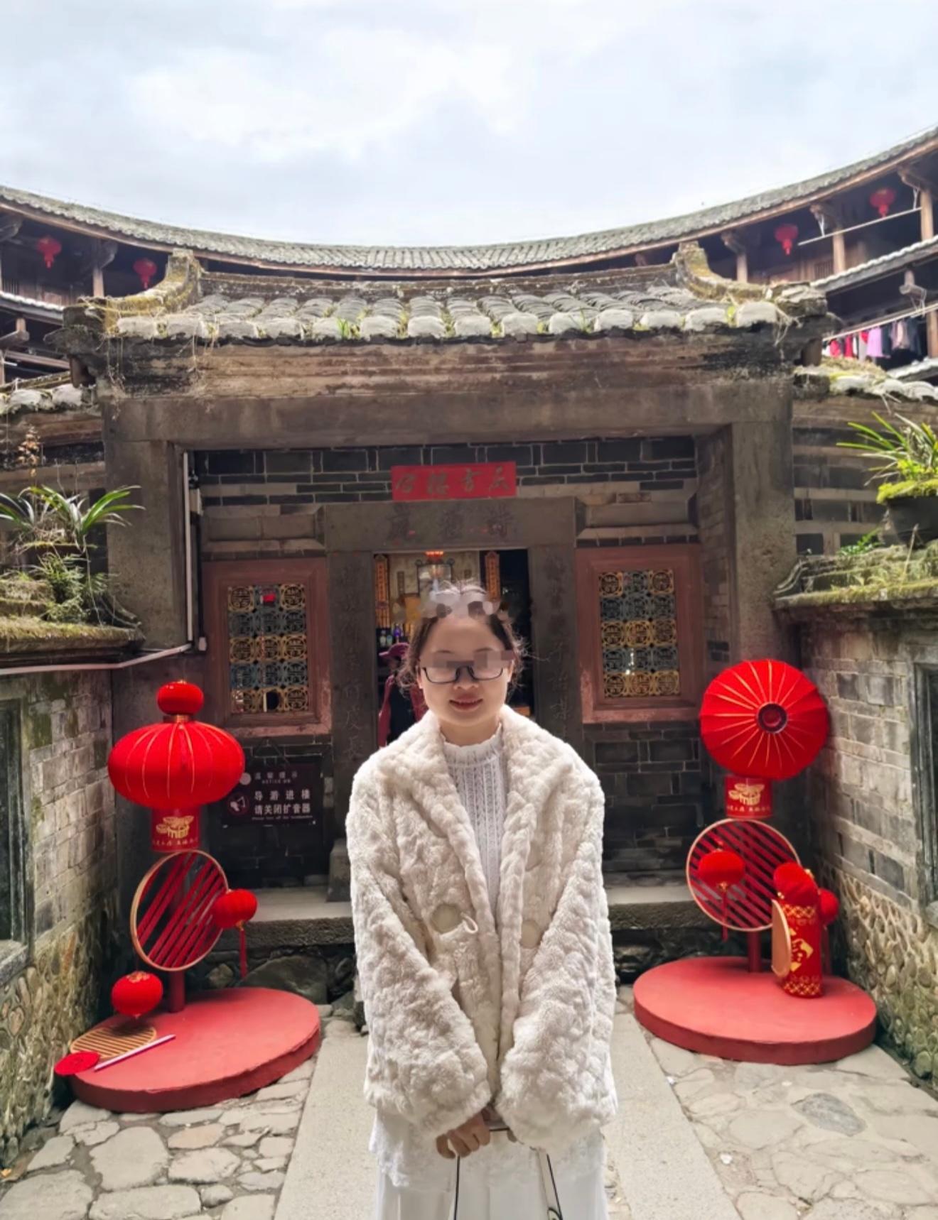 网友爆料，莆田女骗婚，收彩礼20W不领证，周日到周四要工作不能碰，周五周六想碰看