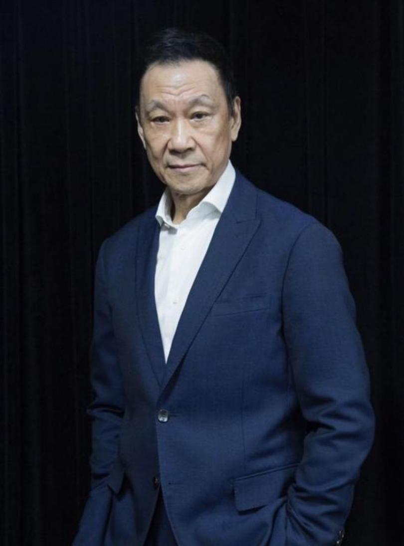 2011年，65岁的王学圻突然向结婚40年的发妻孙昌宁提出离婚，对方苦苦挽留：“