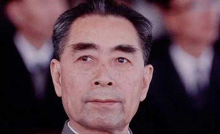 有人问：周总理那么牛，为啥不做最高领袖？要知道，论军事、外交、内政这些重要领域，