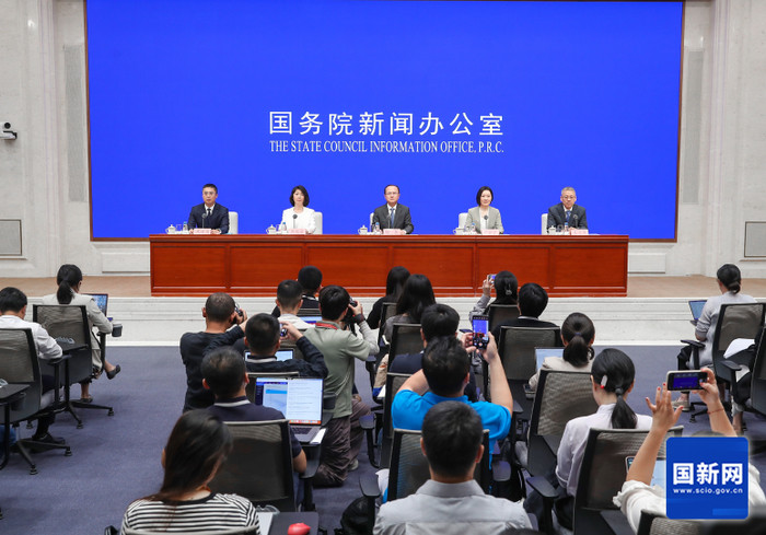 商务部: 中方愿扩大进口热带水果、咖啡、橡胶、棕榈油等东盟特色优势产品