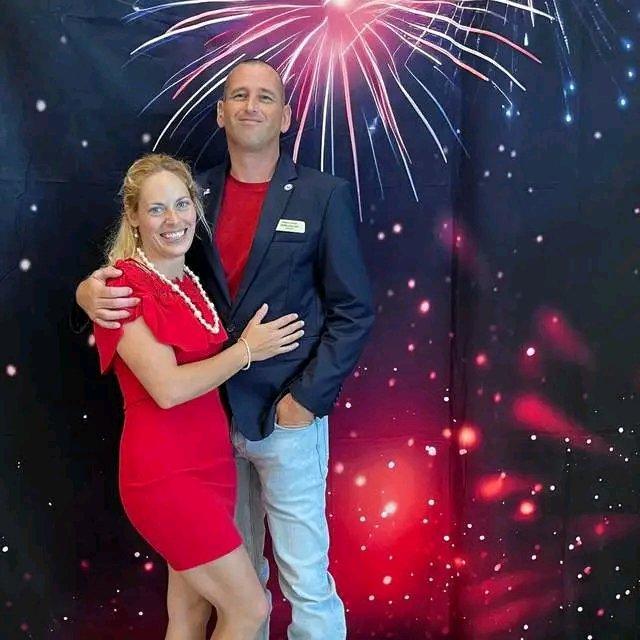 美国女子查岗丈夫手机，发现大量偷拍裸照，对象竟是自家未成年保姆警方介入调查后，发