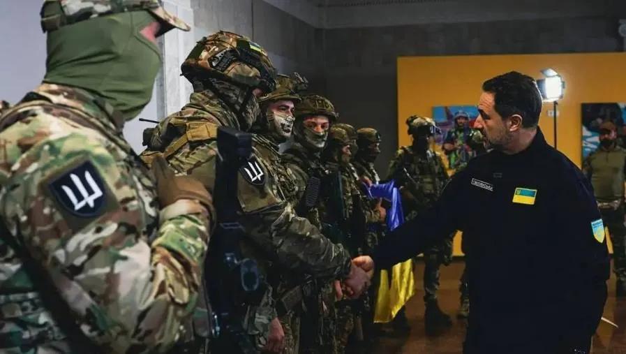 据乌克兰记者安德烈·察普连科报道,乌克兰国防部情报总局(GUR)所辖的特种部队已