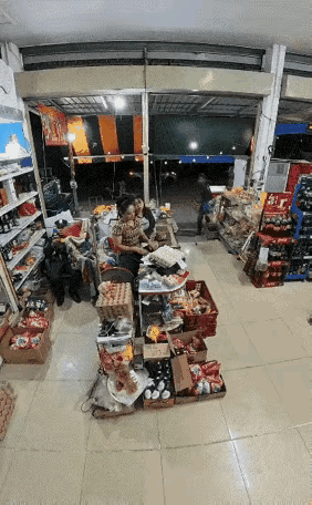 应该是在开玩笑，但是帽子叔叔不信。