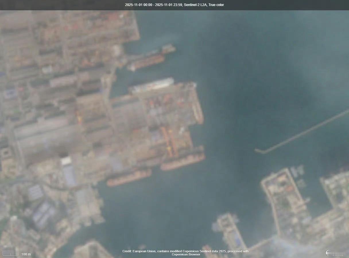 福建舰已官宣服役！东大一刻都不停歇，接下来就是004[墨镜]25年2月入坞，预计