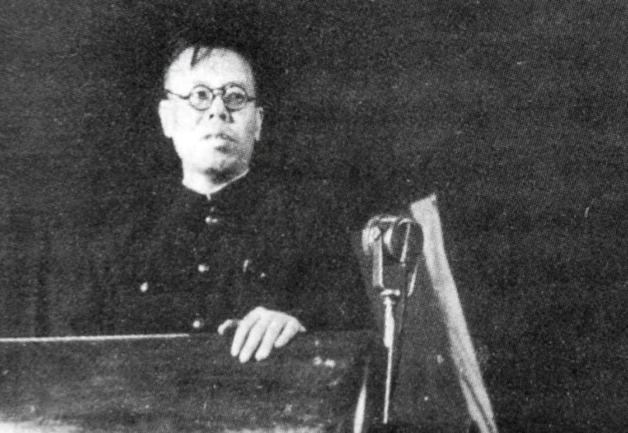 东北解放以后，中央同意李立三回国工作。但是，犯过大错误的李立三名气太大了，不好工