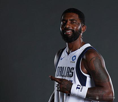 NBA情报局10月11日讯独行侠132-113大胜火箭，这场季前赛，暴露了火箭