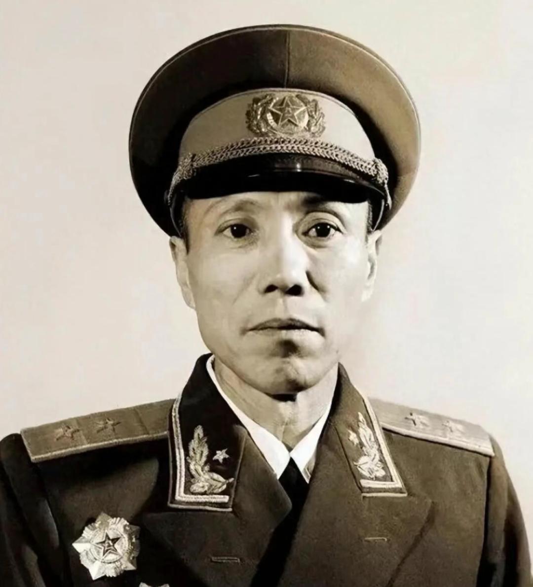 二战四平程世才的致命表现刘统《决战：东北解放战争》书中引用的当年战报、参