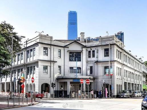 这几天陆陆续续在听罗永浩老师跟王晶老师的播客。（明明聊了那么多，被传播的却总是切