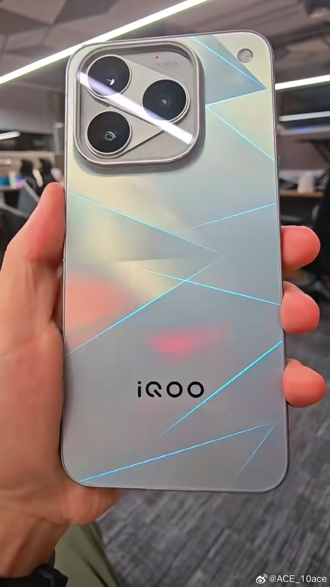 iQOO16[doge]#数码闲聊站##iQOO##iQOO16#​