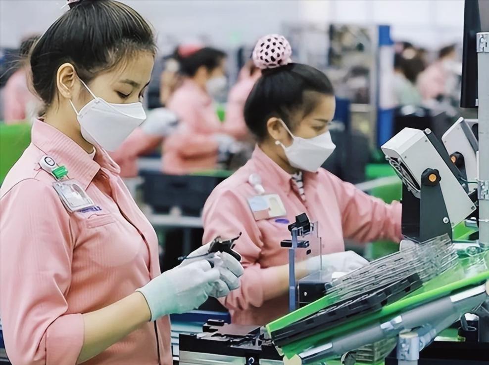 亚洲第一个倒下的国家即将出现，曾经也是比肩中国，现如今正在走日本的老路。越南从