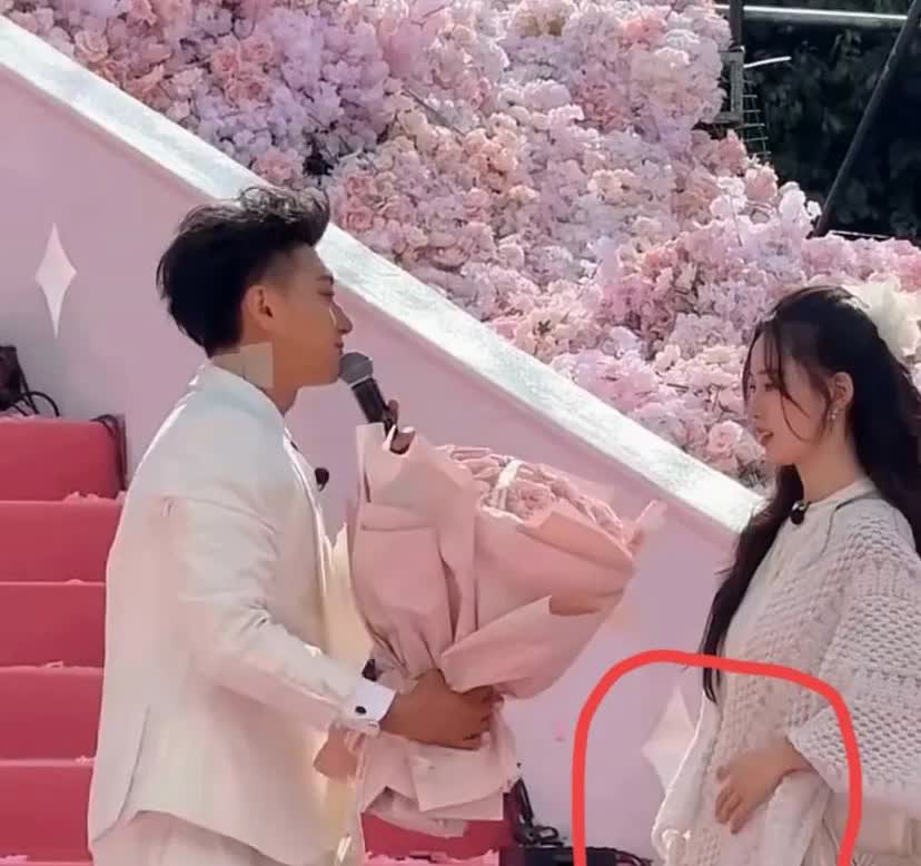 黄子韬又守住了一个人尽皆知的秘密！八卦号说按照他的嘴硬程度暂时不会公开的