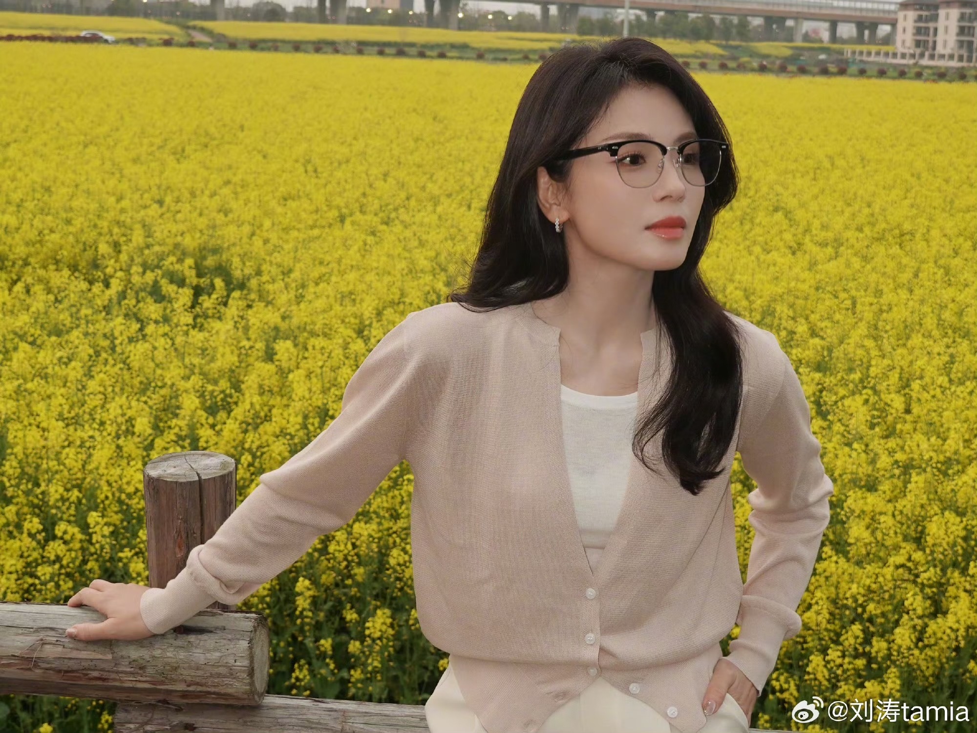 嗑颜bot【投稿】刘涛比花先来的是妈妈的香气