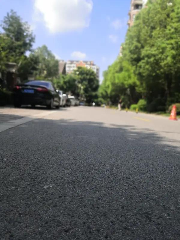 饭后水果什么时候吃是个有讲究的事儿。一般来说，饭后半小时到一小时吃水果比较理想。