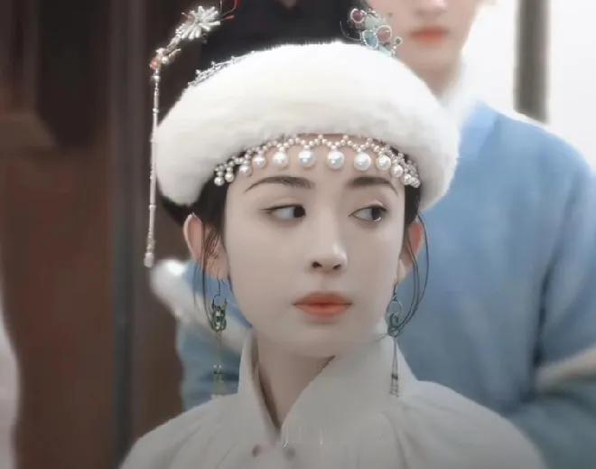 连久不出江湖的杨雪都请来了，于正的玉茗茶骨这次肯定又是黑马了。古力娜扎要太开始