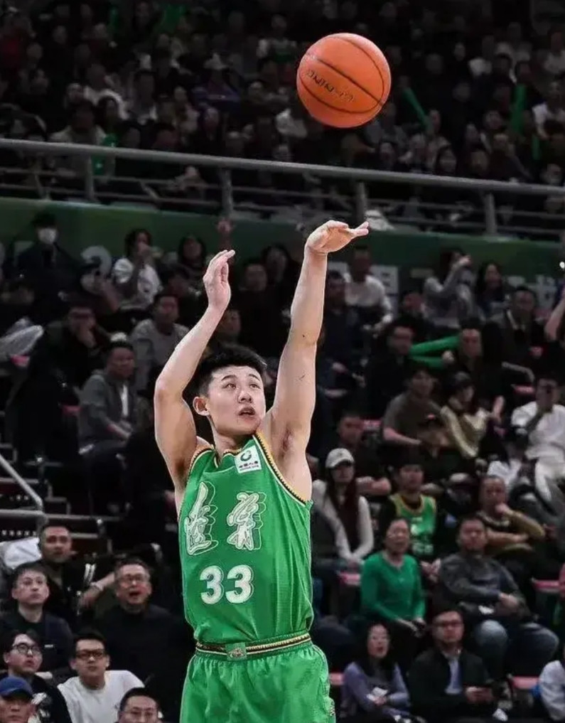 王岚嵚还有不到一年租期即将结束，如果按照此前表现，估计辽篮大概率会将其退回，而经