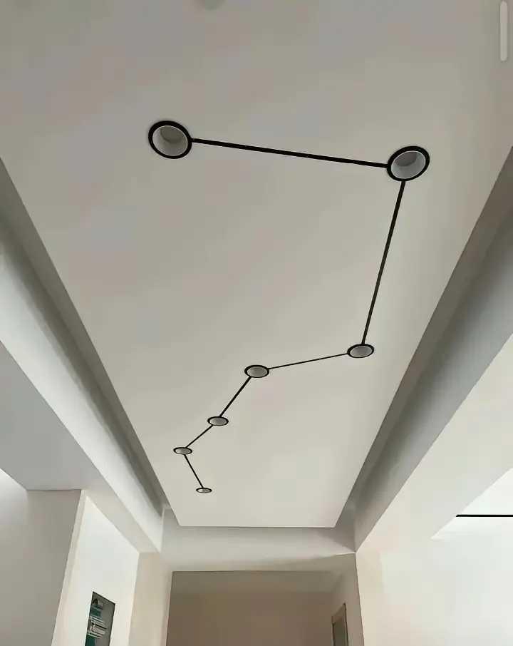 谁都不服，就服这个业主，这吊顶装的属实不错。。。