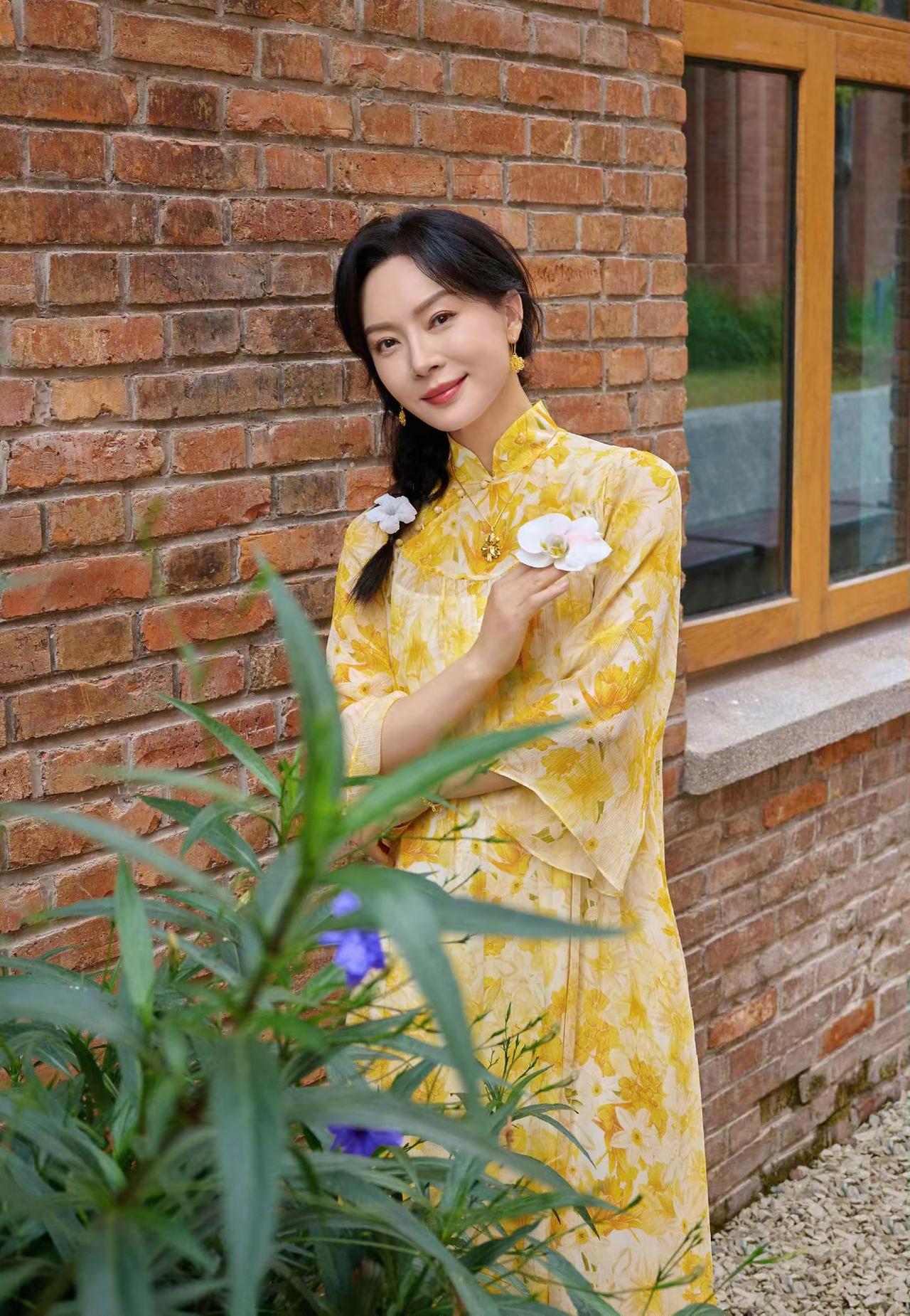 宗门大师姐😃陈数优雅气质