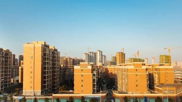 马云预言要成真?赶紧买房还是再等一等?2025年将迎来大转折