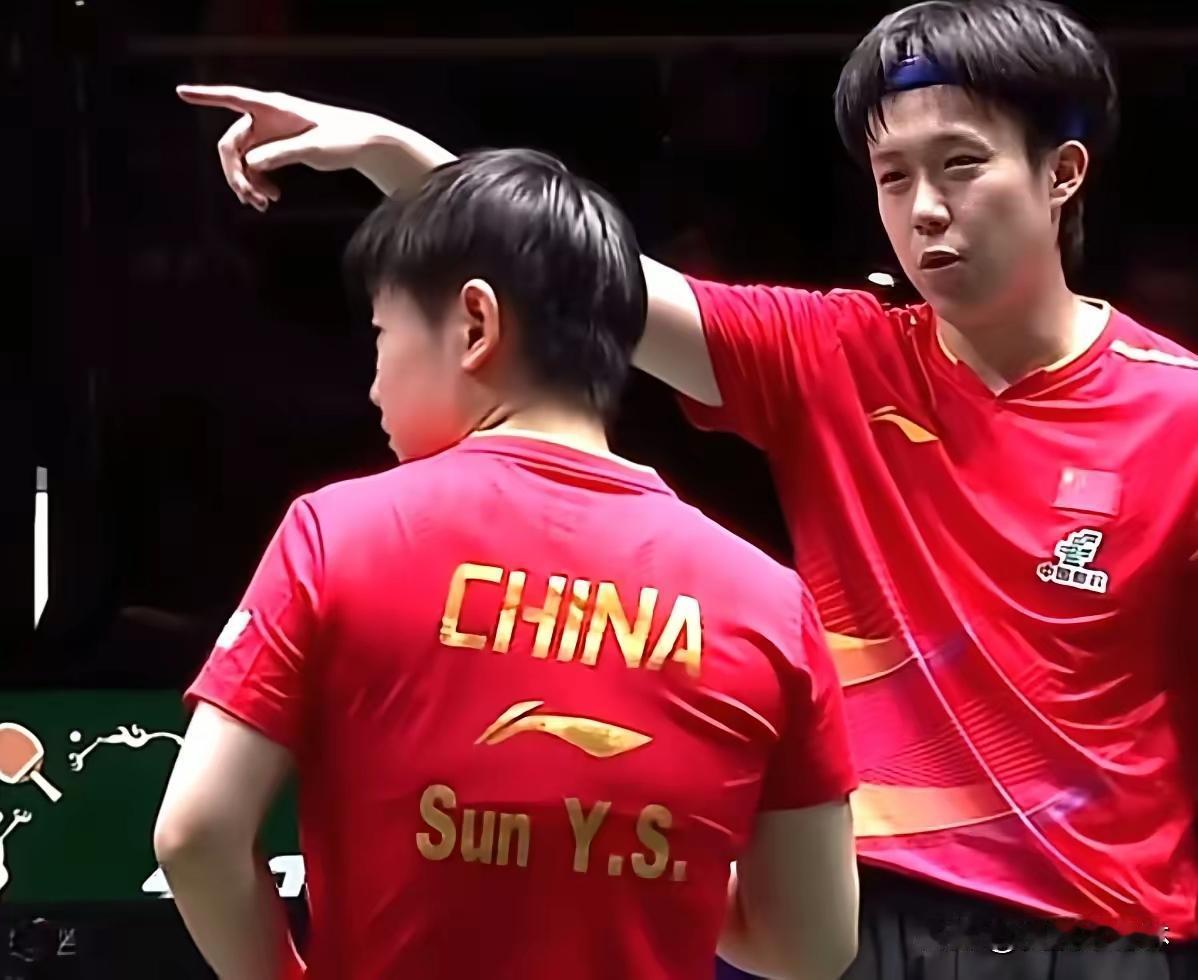 动漫组合状态优于莎头组合！成都混合团体世界杯，莎头组合与动漫组合先后出场，均以3