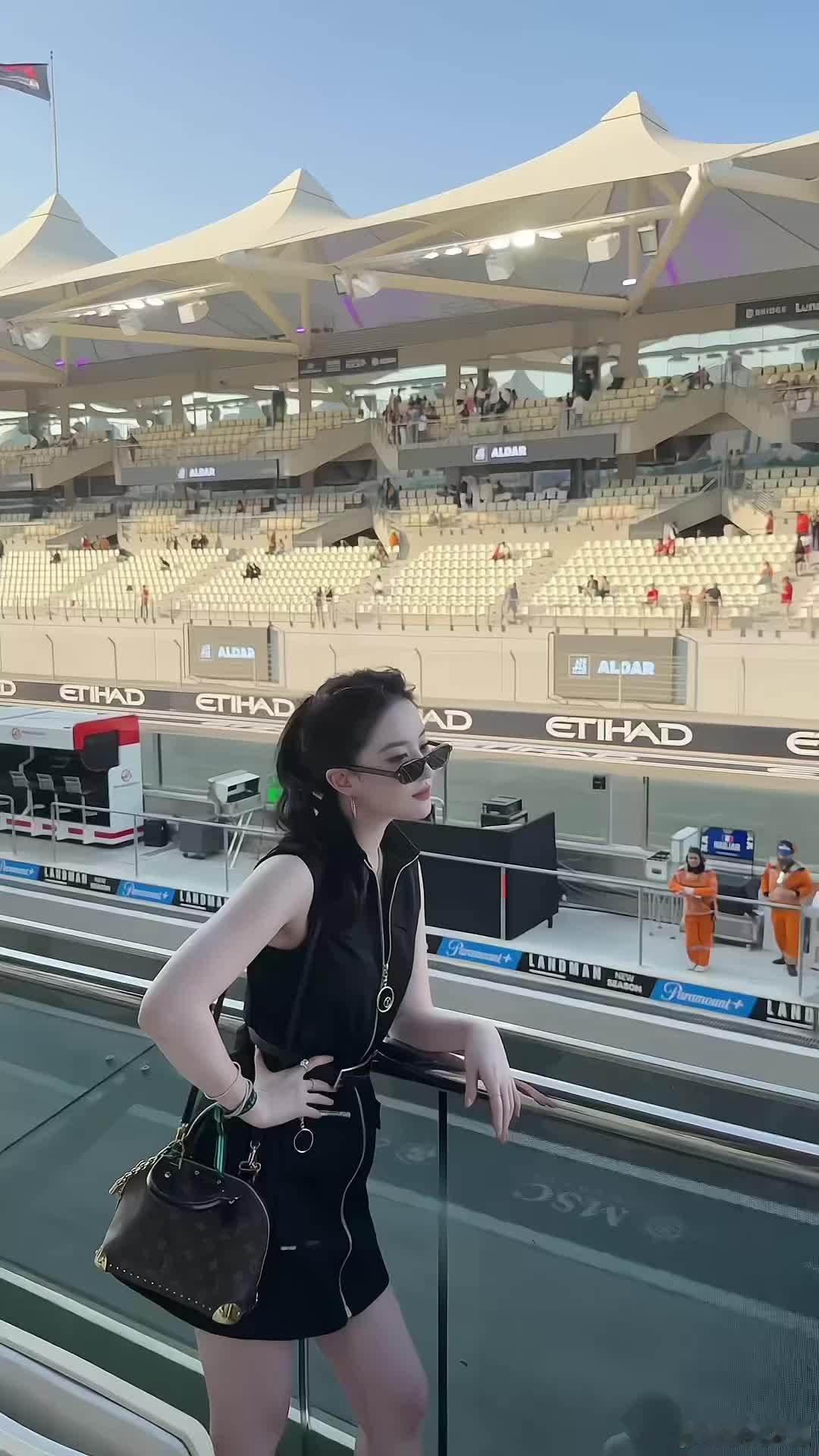 又美又飒的刘亦菲